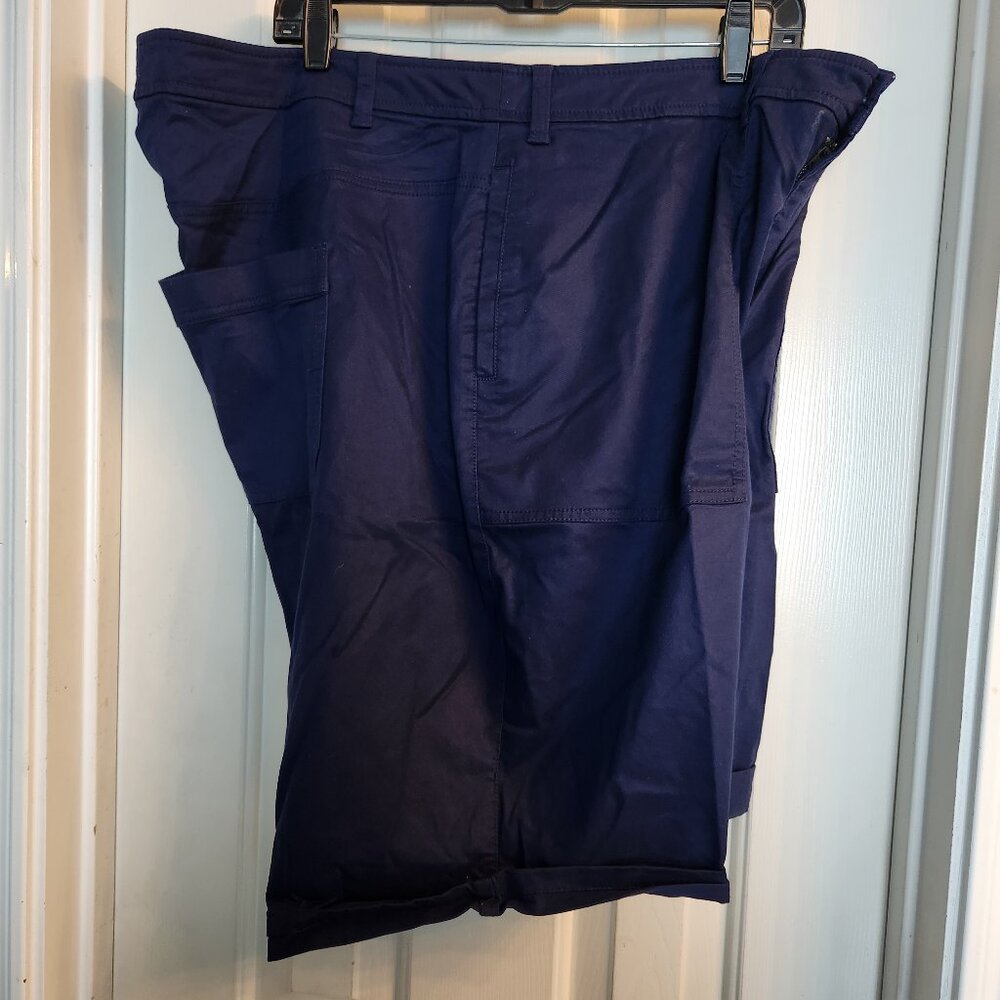 NWT Lane Bryant Womens Dark Blue Bermuda Rolled Cuff Shorts Size 22 New - Picture 5 of 5